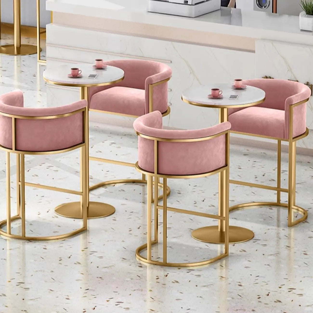 Tabouret de bar Glam Gold Sled en velours capitonné
