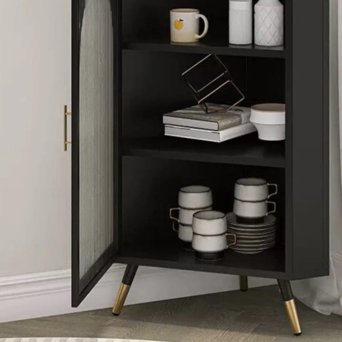 Élégant meuble d'angle en verre avec plateau en faux marbre blanc et noir.
