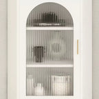 Élégant meuble d'angle en verre avec plateau en faux marbre blanc et noir.