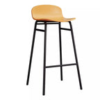 Tabourets de bar minimalistes en plastique avec structure en métal