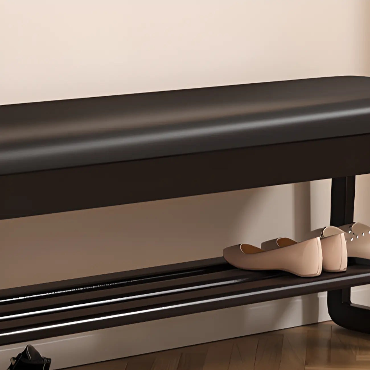 Banc à chaussures moderne noir capitonné avec étagères de rangement