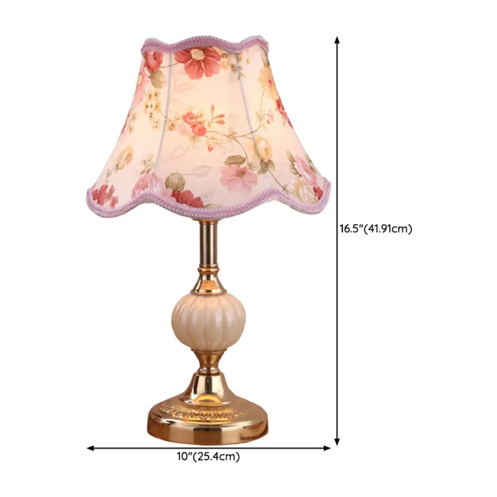 Lampe de table classique et élégante en métal avec abat-jour en tissu