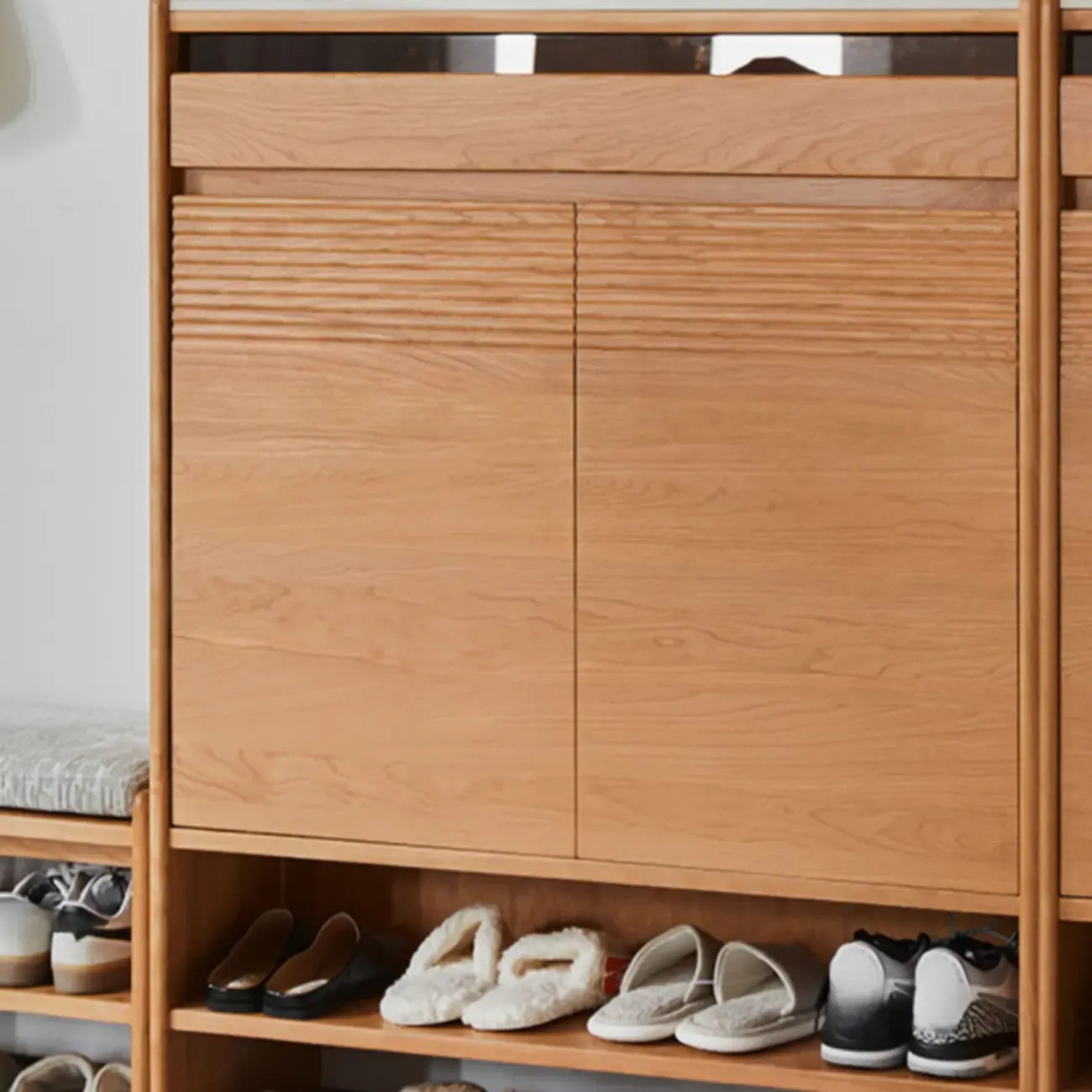Meuble à chaussures d'entrée en bois massif de cerisier