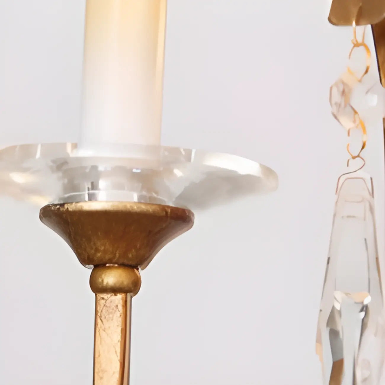 Lustre candélabre vintage traditionnel doré avec cristal