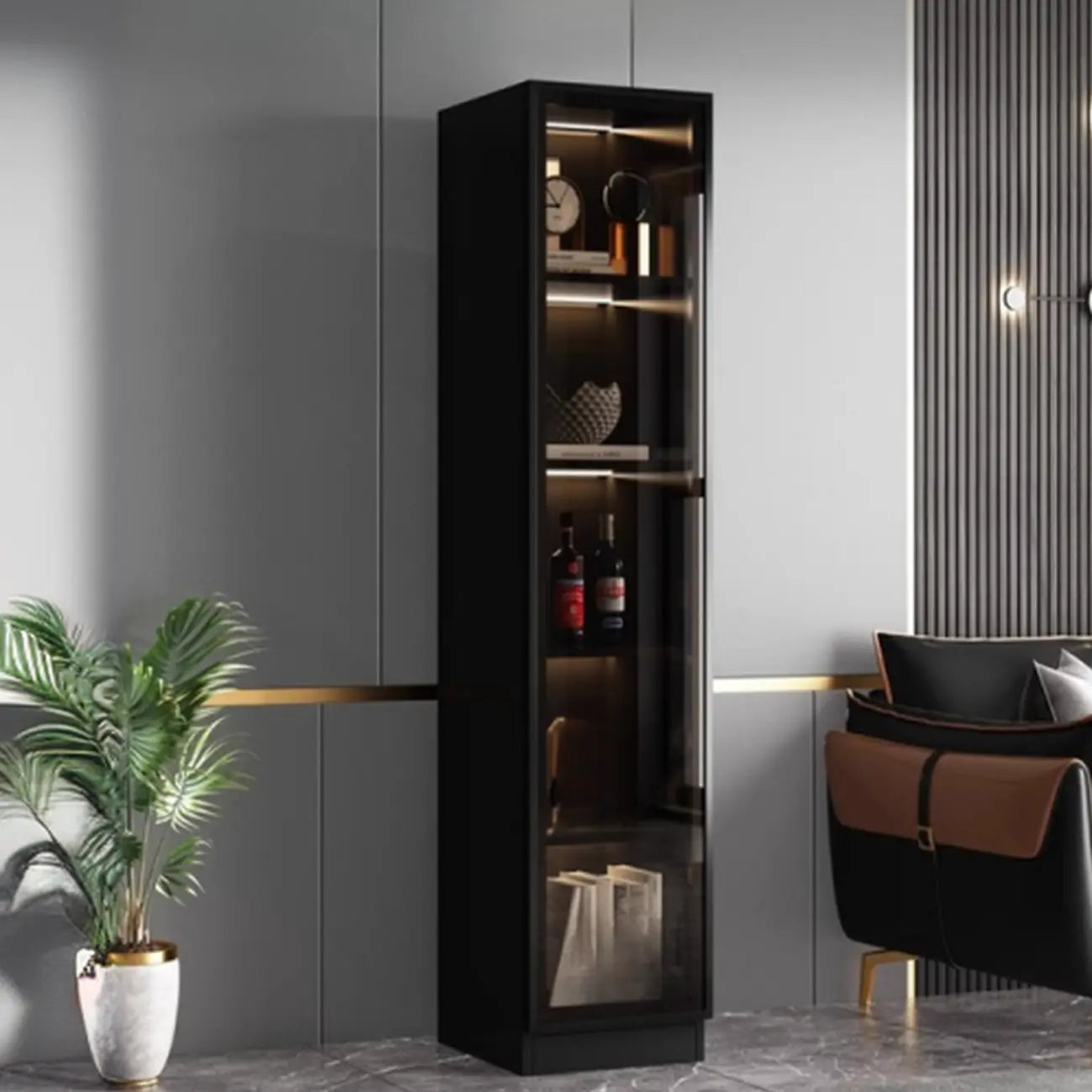 Vitrine haute contemporaine en bois noir et verre