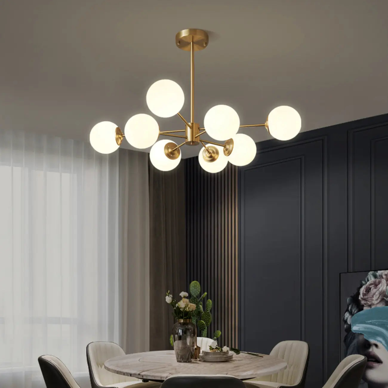Lustre Sputnik doré moderne avec globe en verre blanc