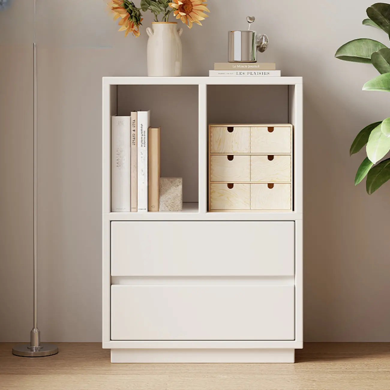 Bibliothèque moderne à trois niveaux en bois blanc avec fond fermé