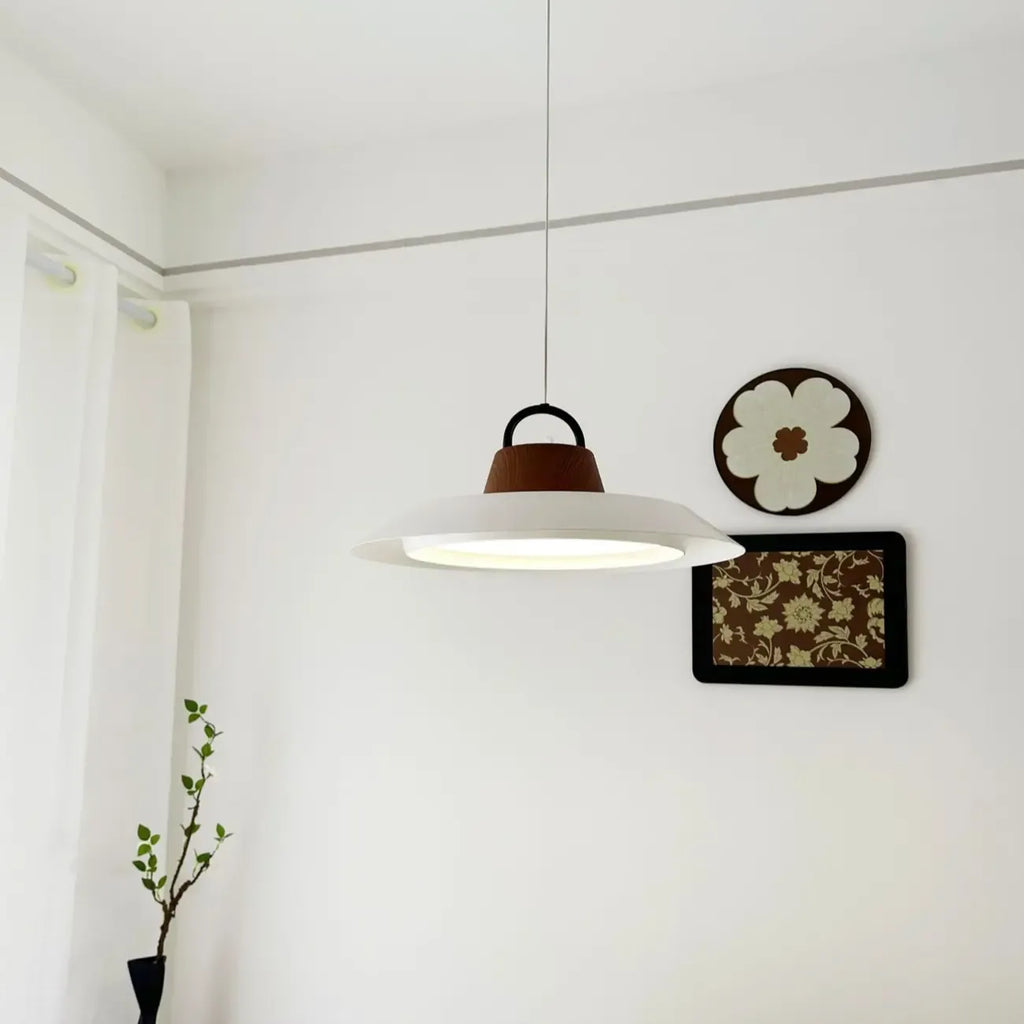 Suspension LED dimmable en métal blanc style grange et noyer