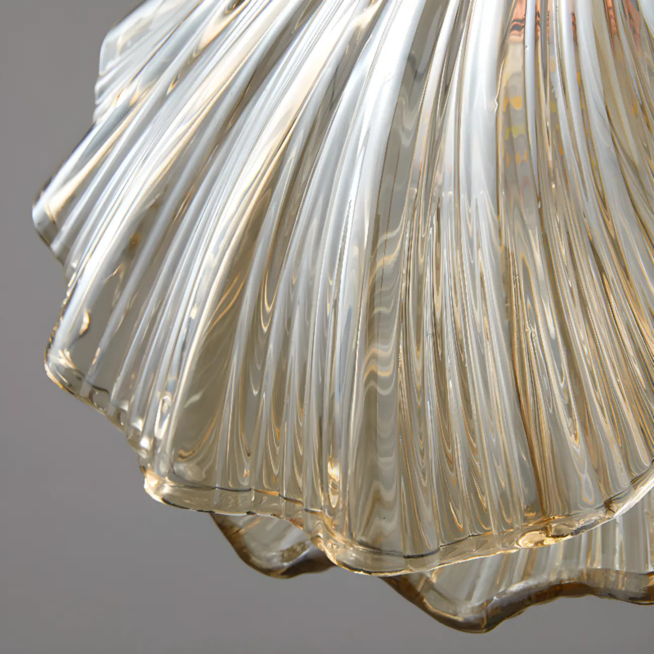 Suspension moderne en verre transparent doré