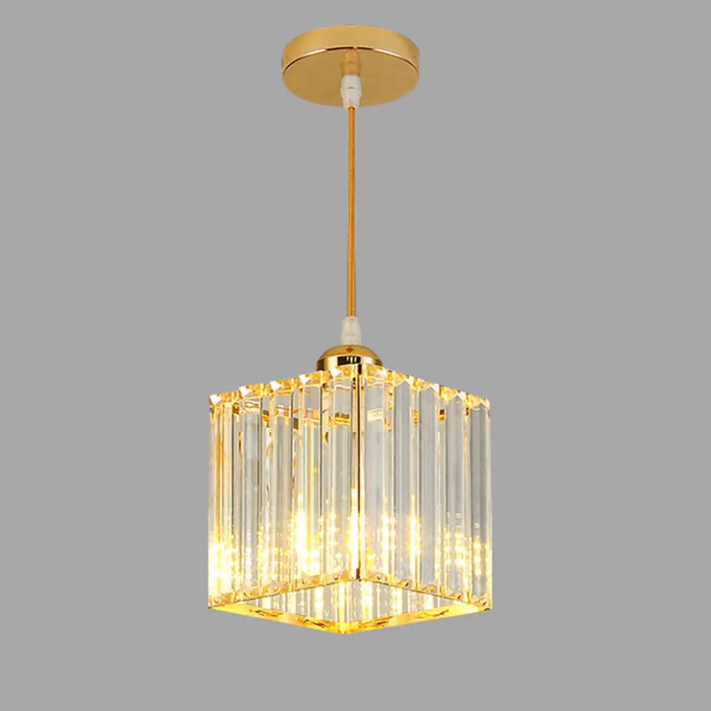Lampadario a sospensione geometrico Art Déco in metallo dorato e cristallo