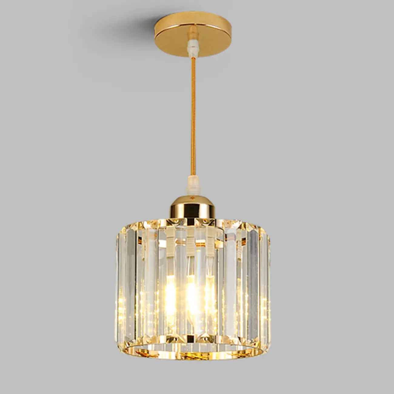Lampadario a sospensione geometrico Art Déco in metallo dorato e cristallo