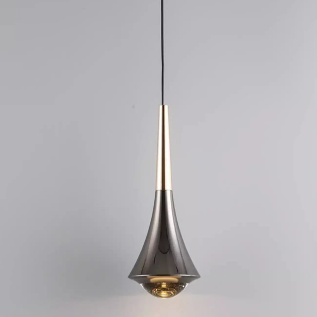 Lampe de chevet suspendue en métal avec variateur à trois niveaux