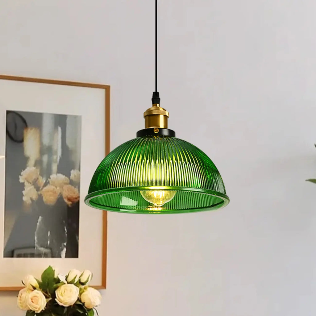 Suspension en verre cannelé vert et laiton avec dôme lumineux