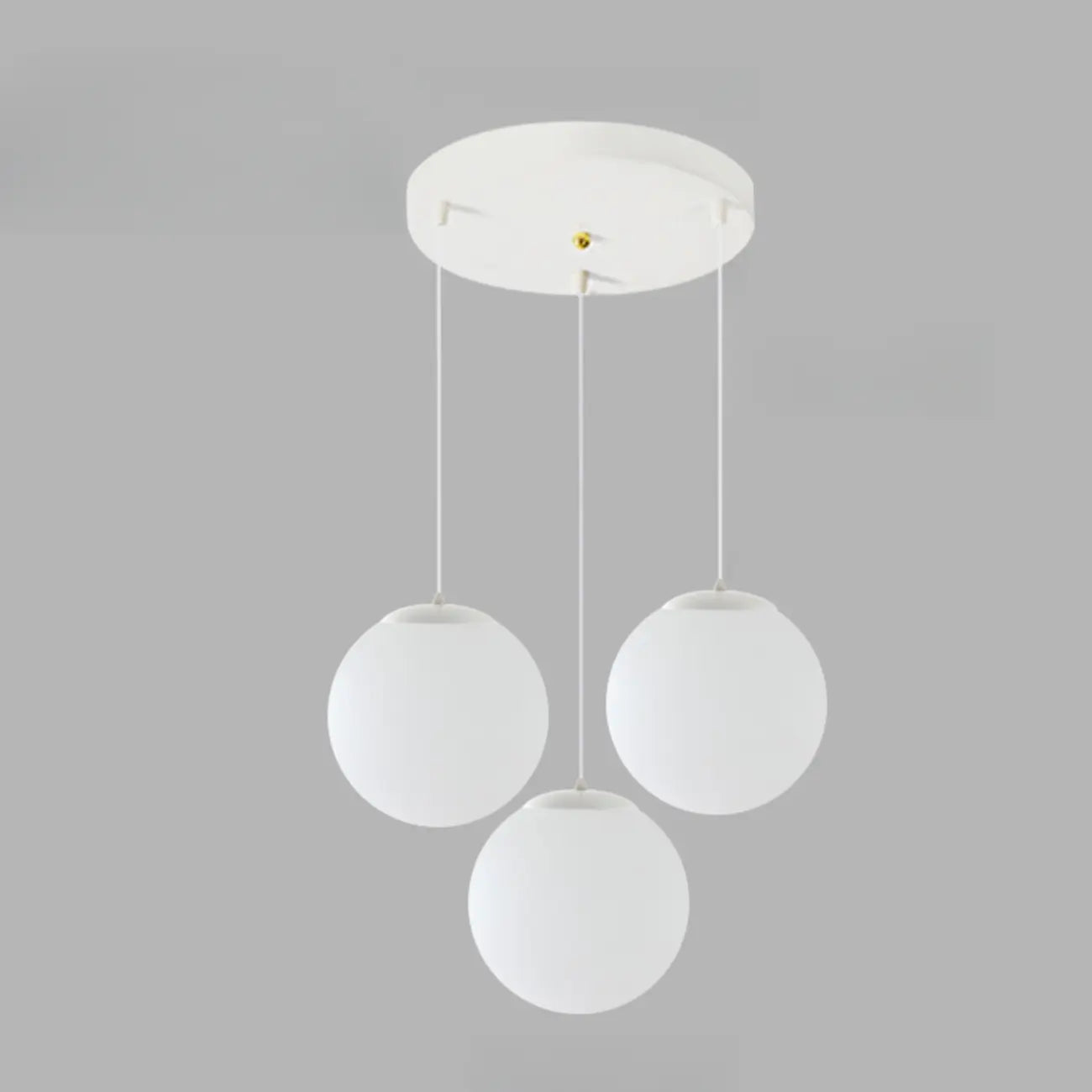 Suspension de cuisine minimaliste en verre blanc et métal argenté, globe