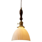 Suspension classique en laiton blanc et céramique avec dôme
