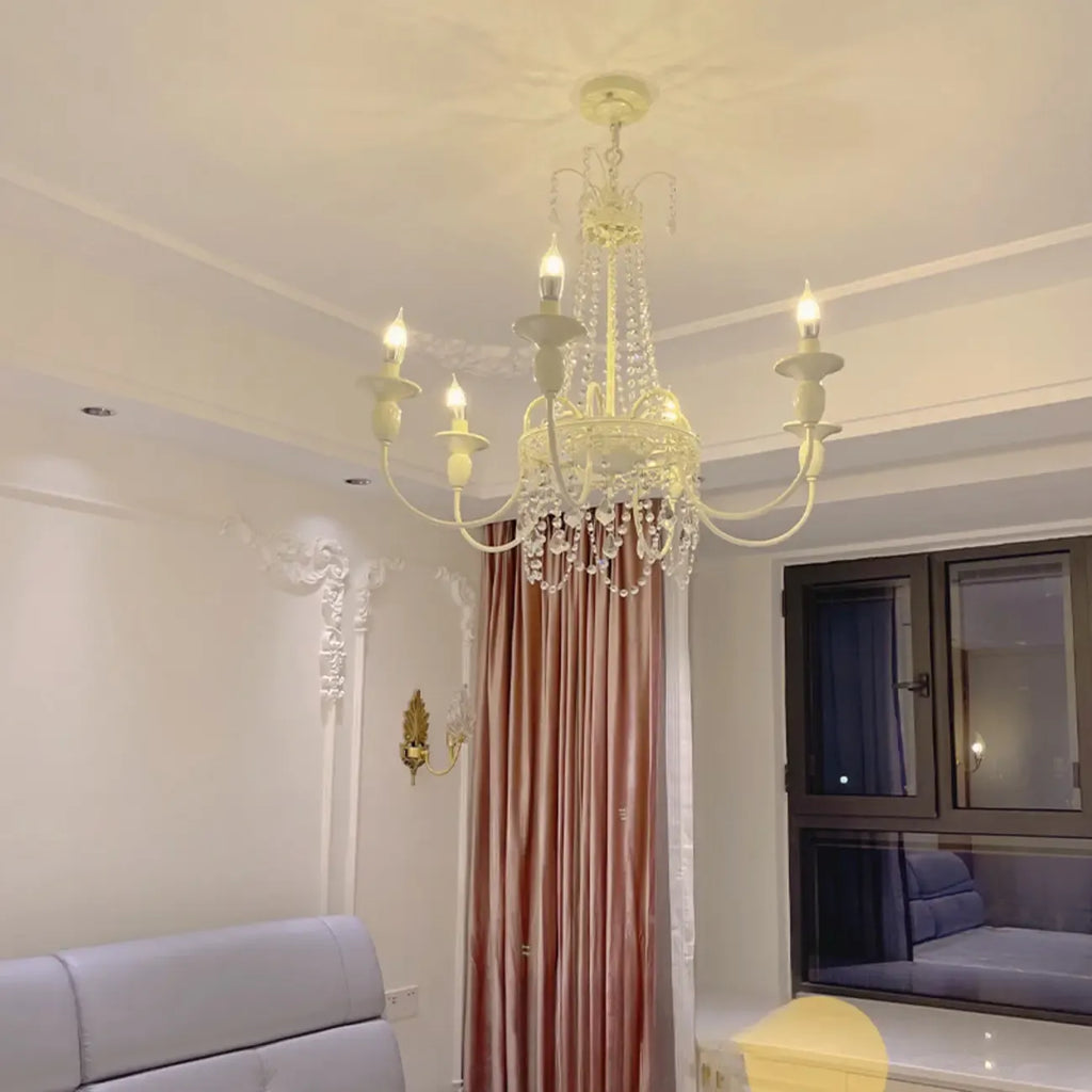 Lustre candélabre en métal blanc cristal et couronne