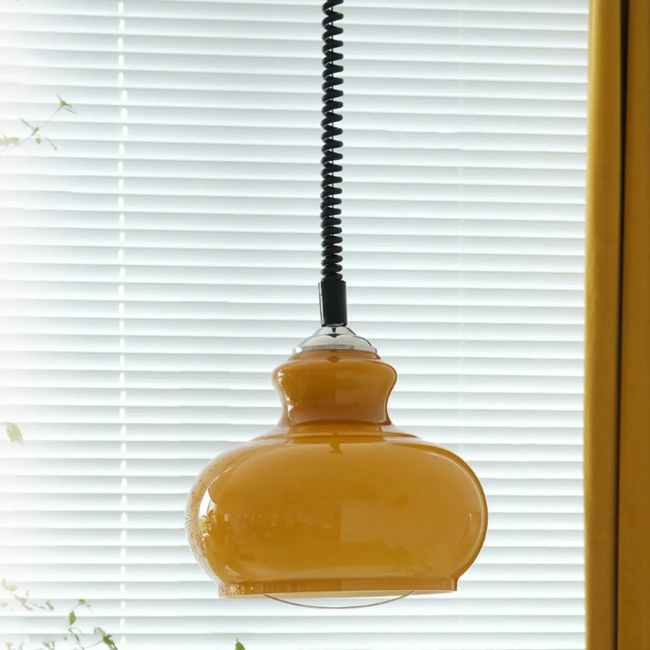 Suspension moderne réglable en verre vert dôme