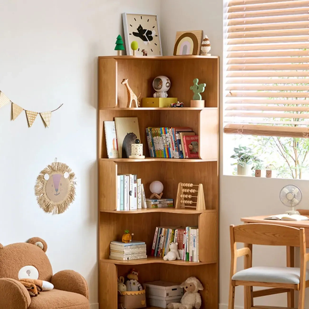 Bibliothèque d'angle moderne en bois naturel à 5 ​​niveaux, de taille moyenne