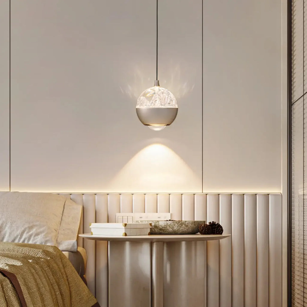 Suspension moderne en métal transparent avec globe lumineux réglable pour chambre à coucher