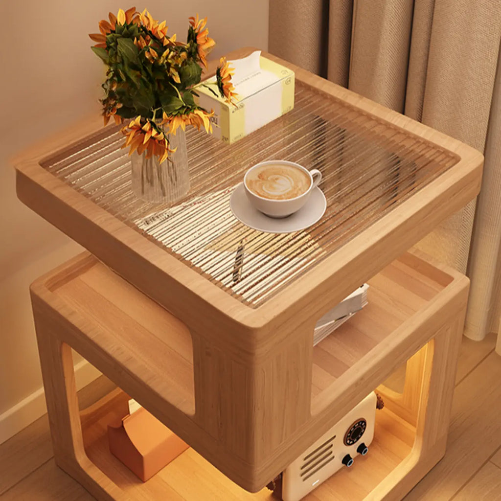 Table de chevet ouverte en bois d'hévéa avec plateau en verre cubique et éclairage intégré