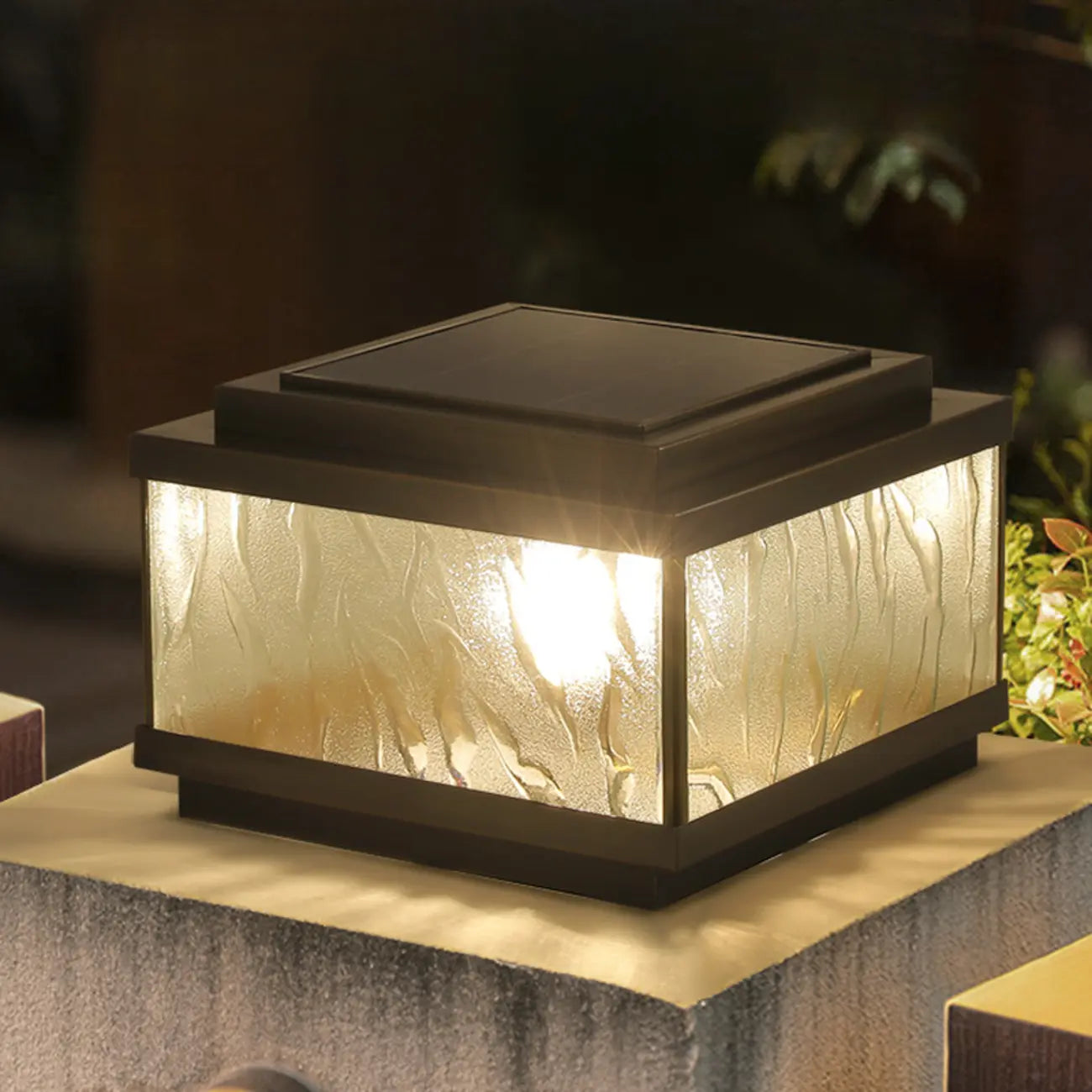 Élégants lampadaires solaires carrés en bronze ondulé pour l'extérieur