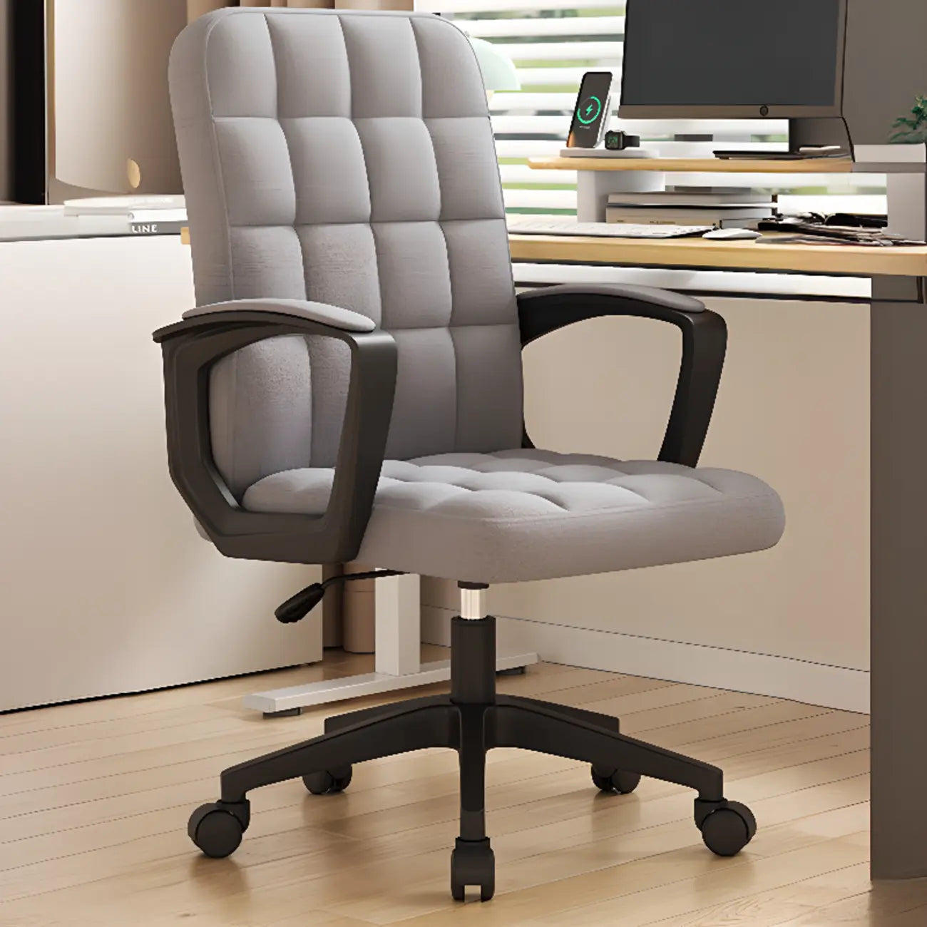 Chaise de bureau pivotante réglable moderne en similicuir noir