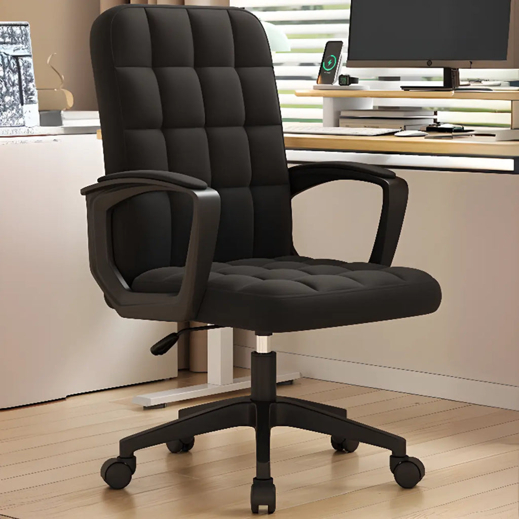 Chaise de bureau pivotante réglable moderne en similicuir noir