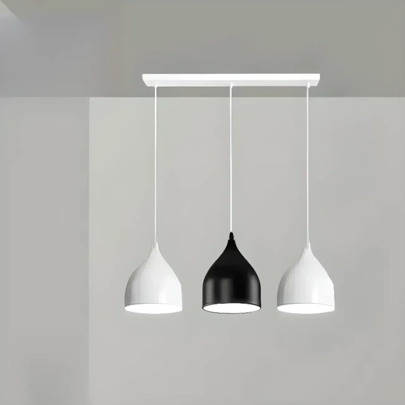 Suspension géométrique moderne en métal ferrugineux à 3 lumières pour cuisine