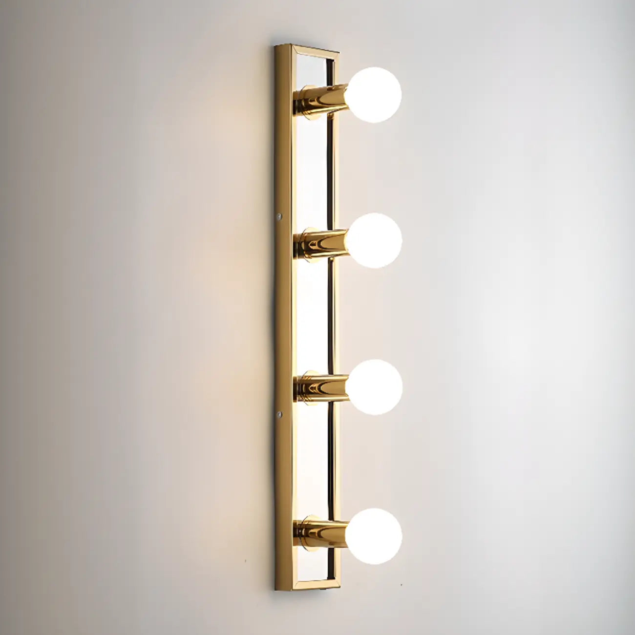 Luminaire de salle de bain moderne en acier doré à plusieurs ampoules