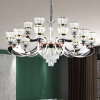 Lustre moderne à plusieurs niveaux en cristal chromé de luxe avec éclairage LED à intensité variable