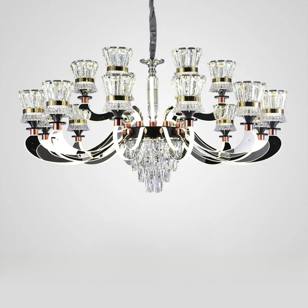 Lustre moderne à plusieurs niveaux en cristal chromé de luxe avec éclairage LED à intensité variable