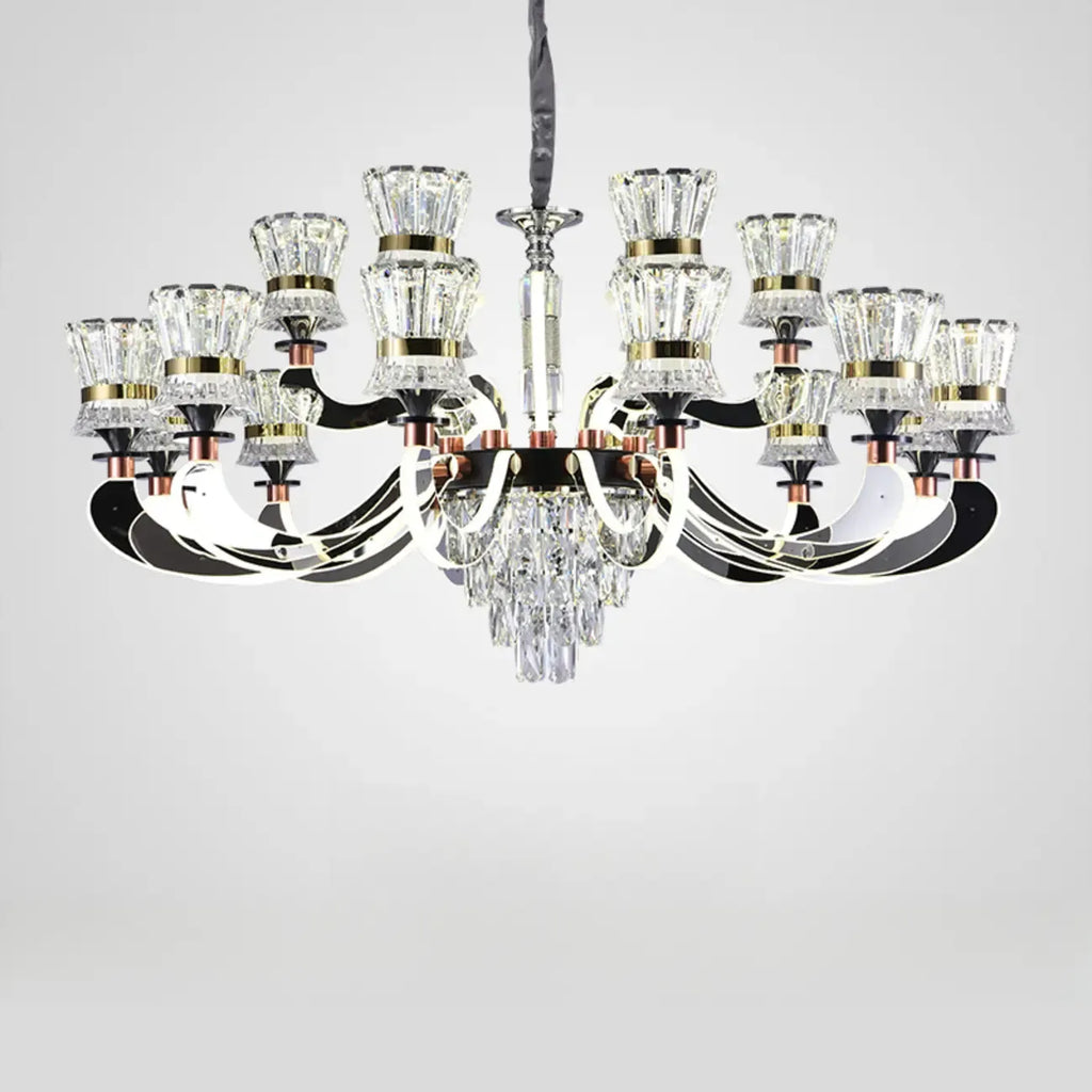 Lustre moderne à plusieurs niveaux en cristal chromé de luxe avec éclairage LED à intensité variable