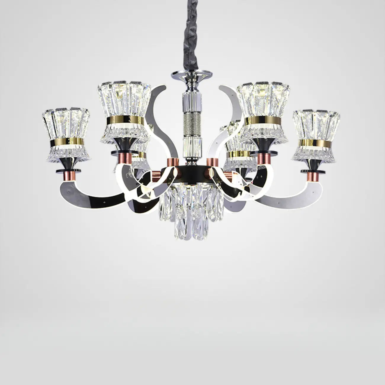 Lustre moderne à plusieurs niveaux en cristal chromé de luxe avec éclairage LED à intensité variable