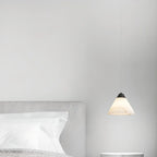 Suspension moderne conique en albâtre blanc pour chambre à coucher