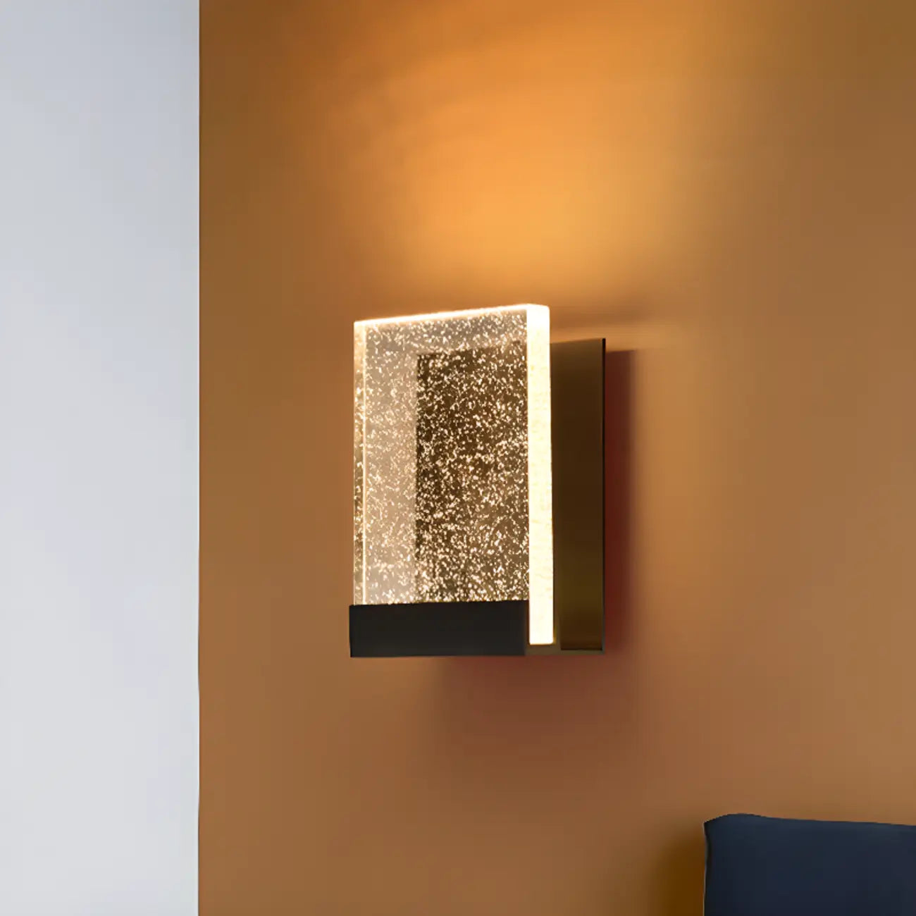 Applique murale géométrique en cristal avec abat-jour transparent pour chambre à coucher
