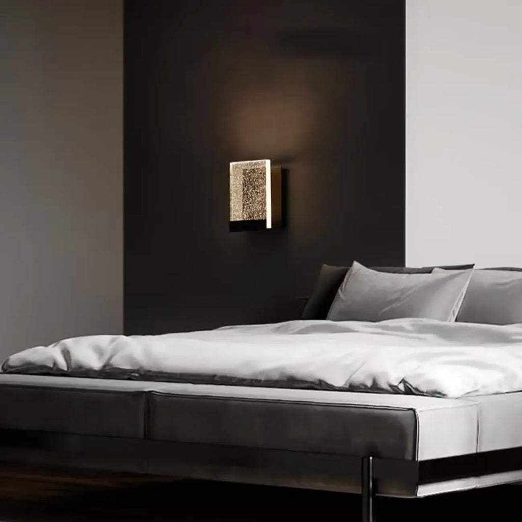 Applique murale géométrique en cristal avec abat-jour transparent pour chambre à coucher