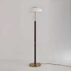 Lampadaire moderne à 3 lumières en noyer avec abat-jour en verre