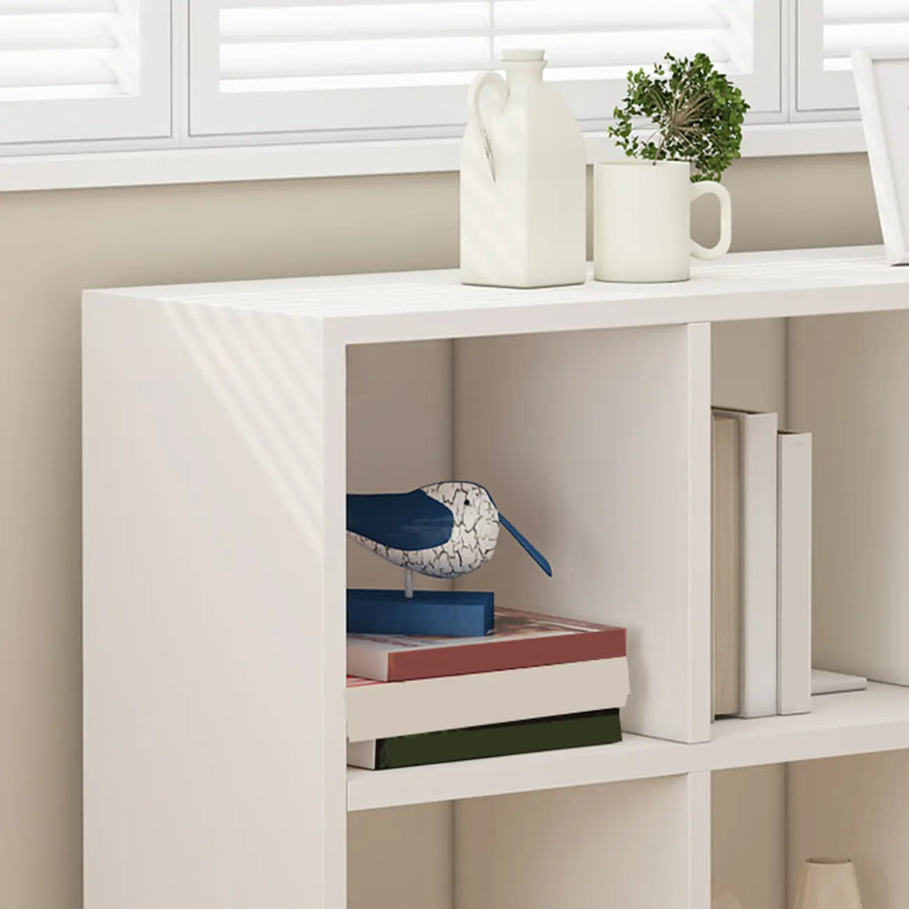 Bibliothèque basse minimaliste en bois blanc/naturel