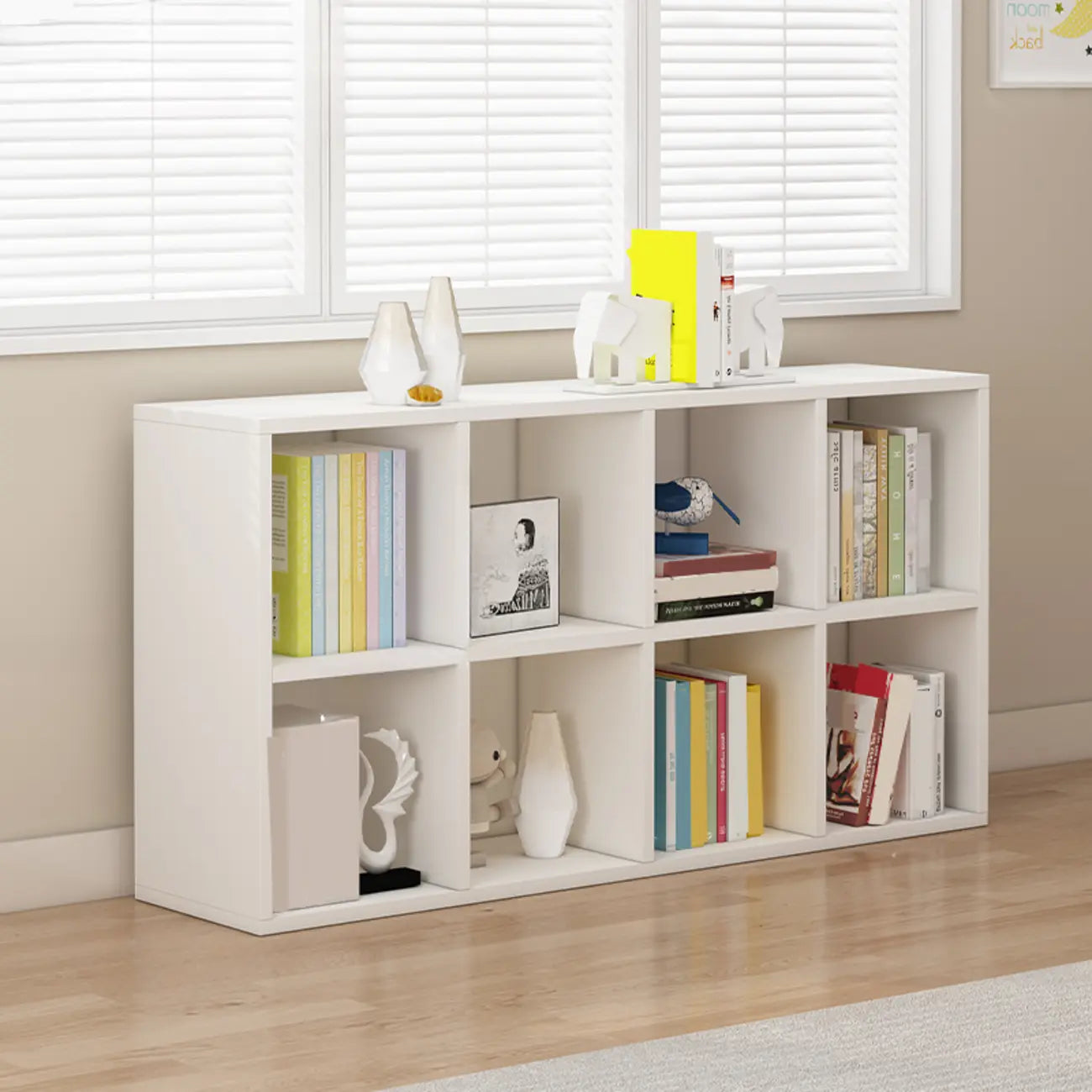 Bibliothèque basse minimaliste en bois blanc/naturel