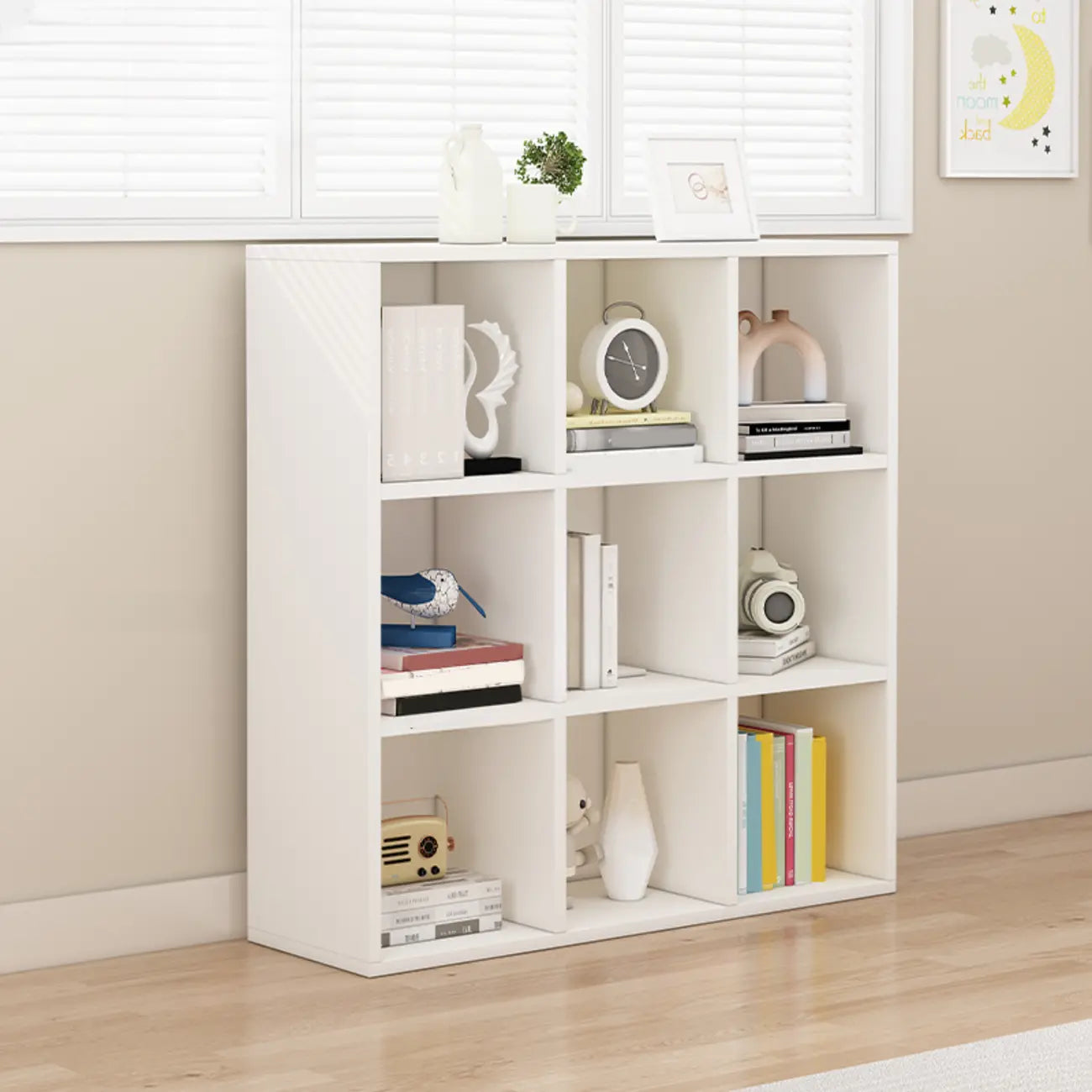 Bibliothèque basse minimaliste en bois blanc/naturel