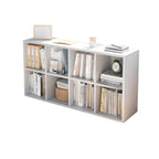 Bibliothèque horizontale cubique en bois blanc décontracté