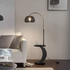 Lampadaire LED géométrique ivoire en forme d'arc avec étagère de rangement pour intérieur