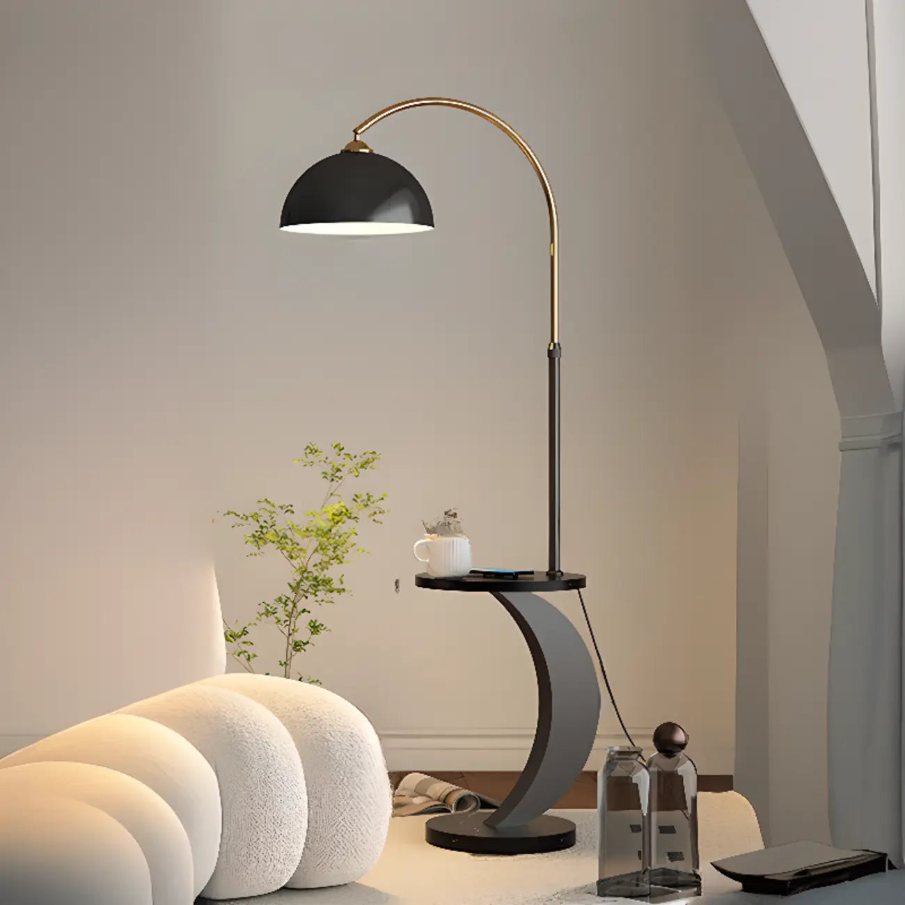 Lampadaire LED géométrique ivoire en forme d'arc avec étagère de rangement pour intérieur