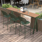 Tables de bar d'extérieur avec support en métal vert et lattes en bois
