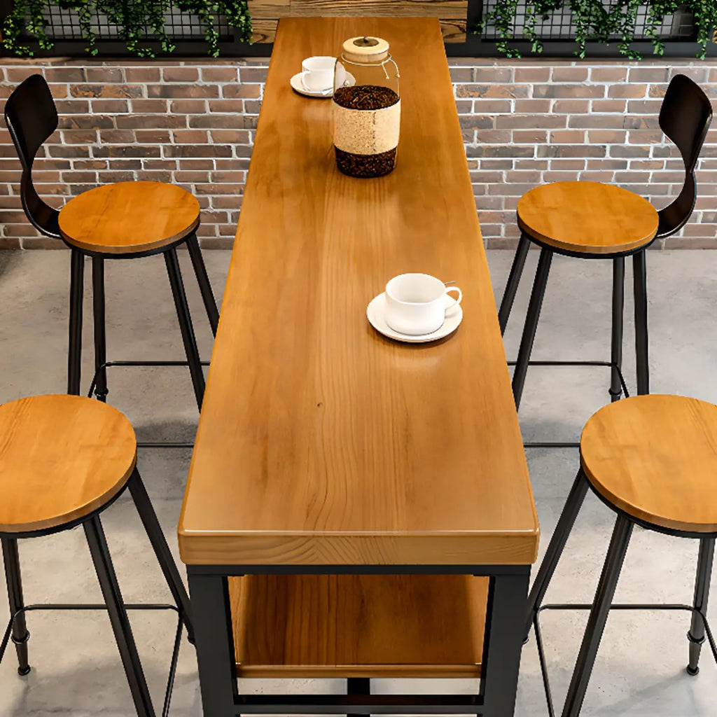 Tables de bar modernes en bois marron, métal et étagère traîneau avec repose-pieds