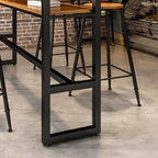 Tables de bar modernes en bois marron, métal et étagère traîneau avec repose-pieds