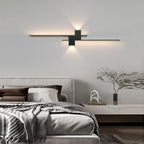 Applique da parete a LED lineare nera moderna a 5 luci per camera da letto