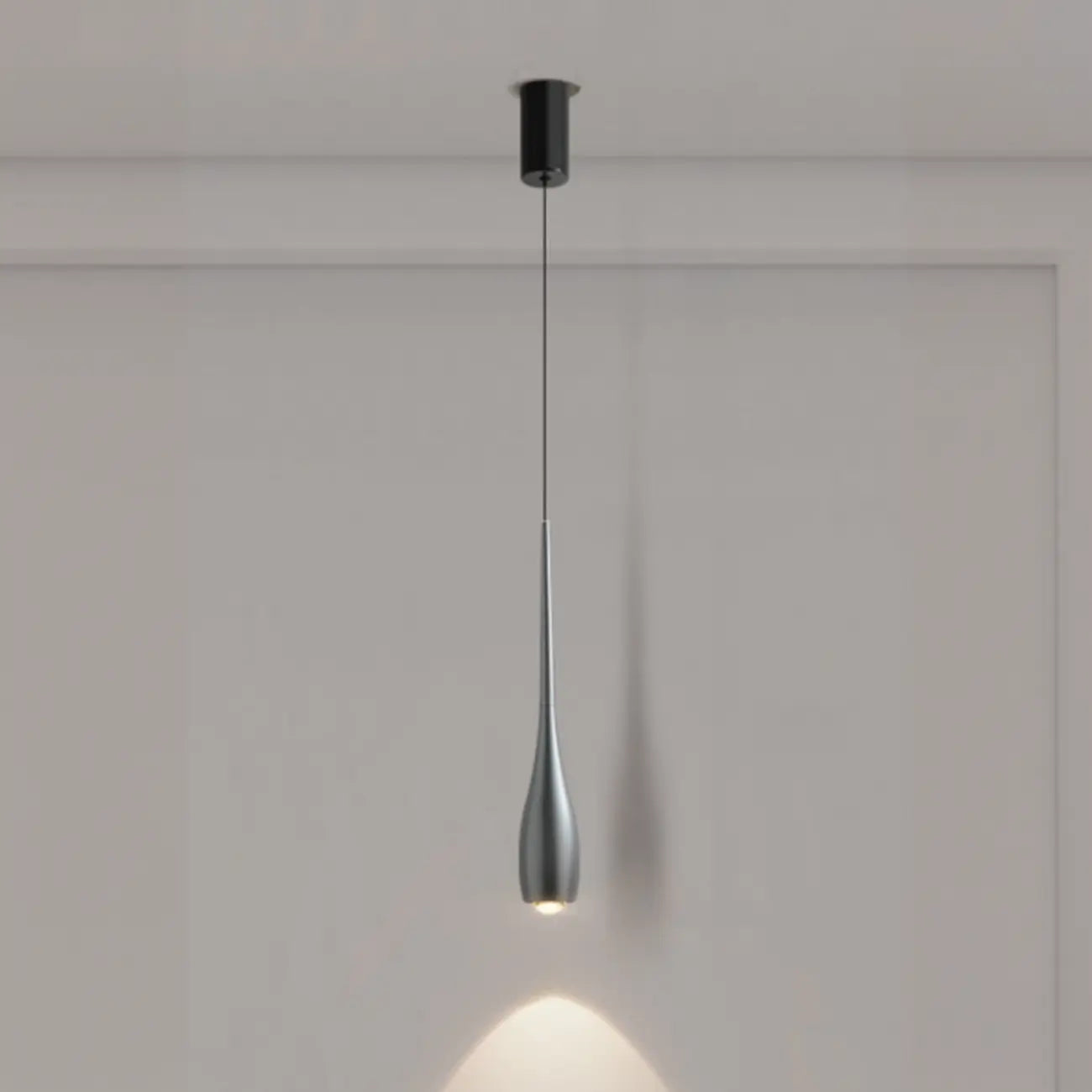 Suspension moderne à intensité variable en métal et acrylique au design épuré