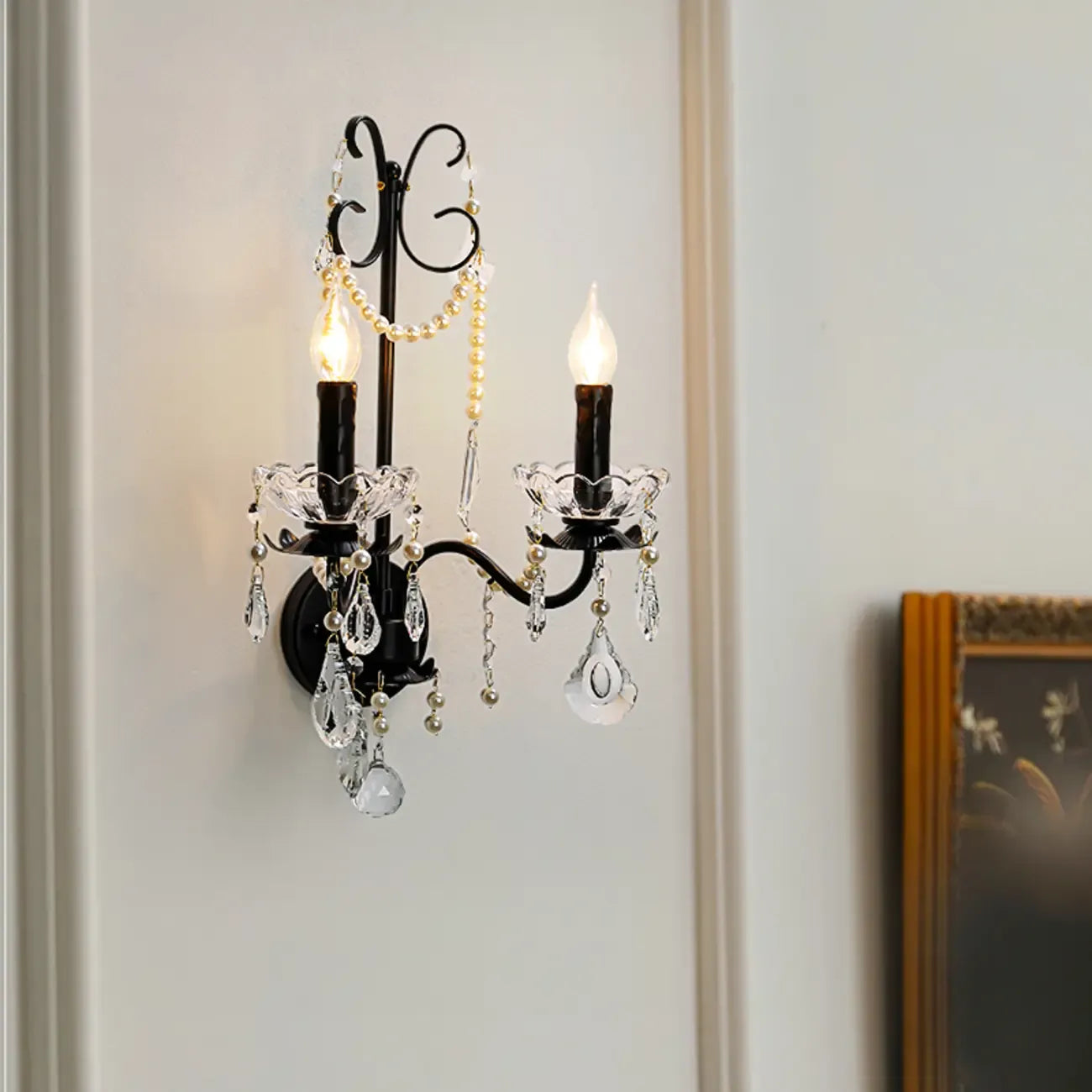 Applique murale moderne noire à 2 lumières de type candélabre avec cristal