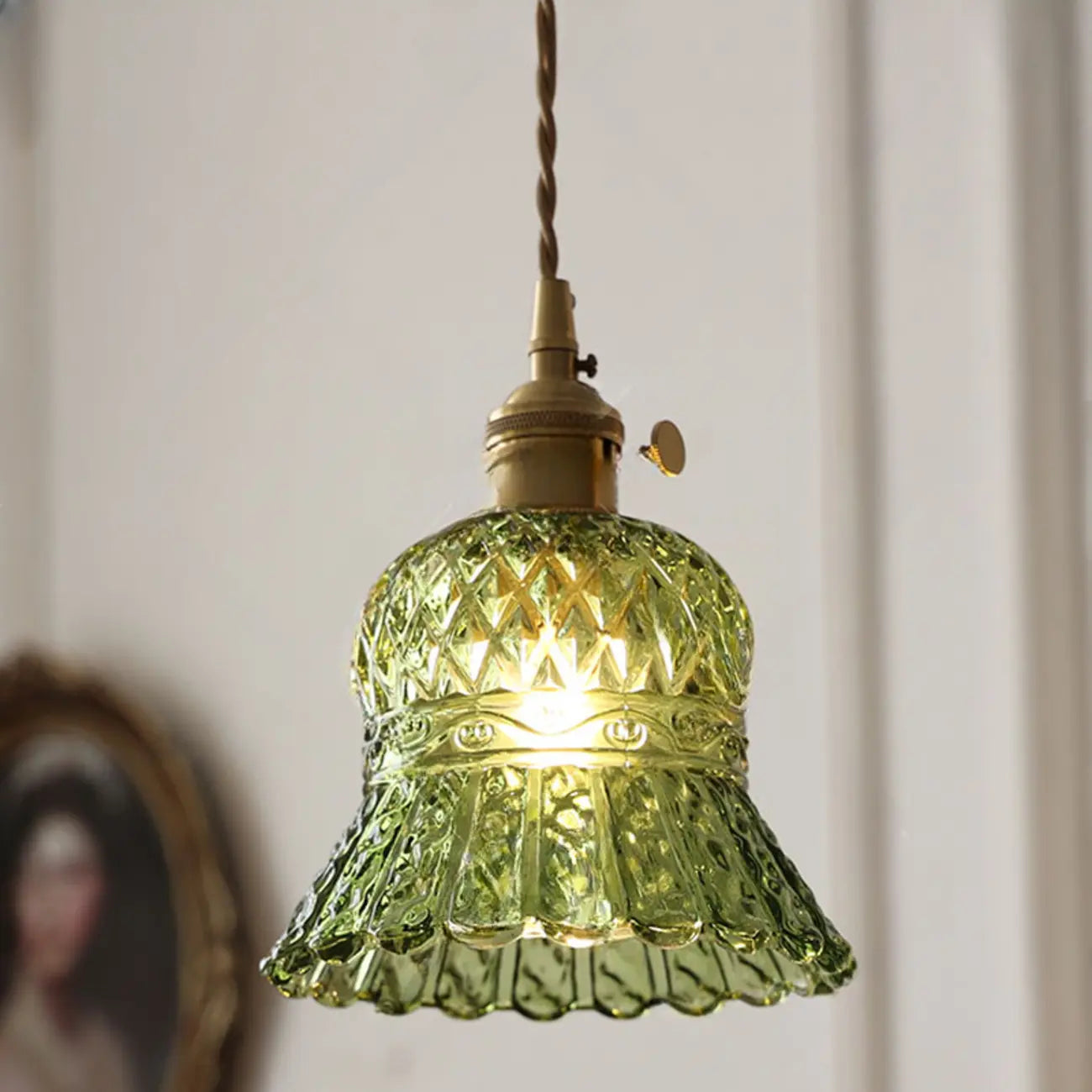 Mini suspension vintage en verre vert en forme de fleur, réglable.